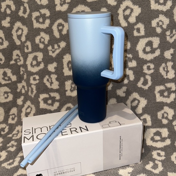 Simple Modern Other - New Simple Modern 40oz TREK Tumbler in the New color Skydive sold out online
